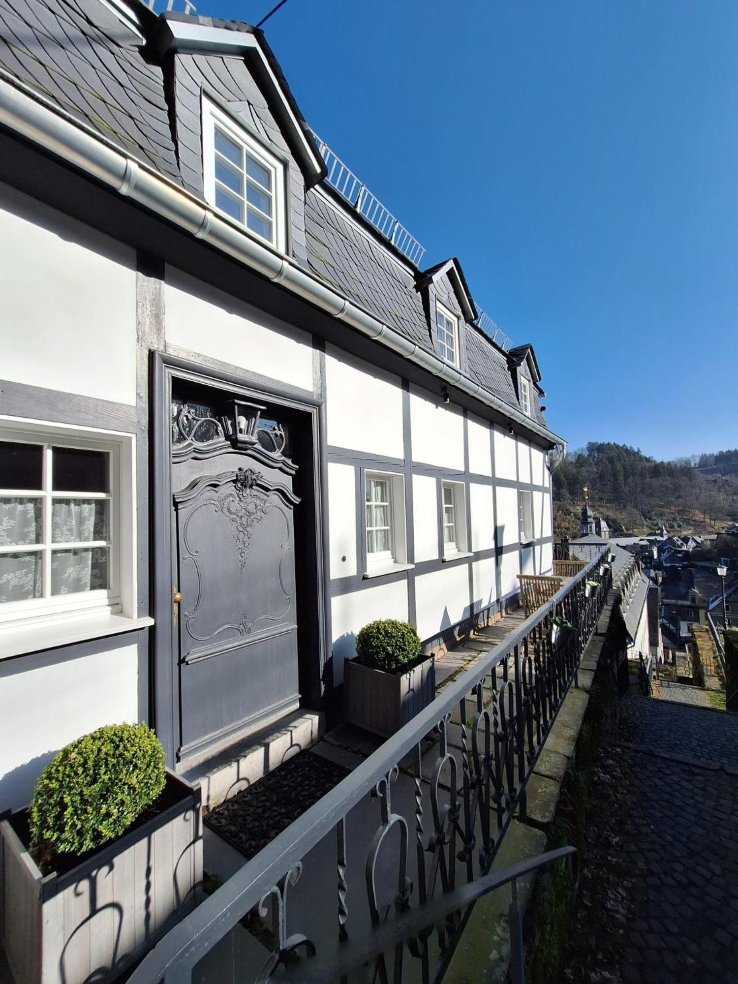 Stachelburg Apartment Monschau Exterior foto